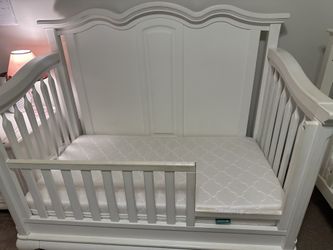 Romania Cleopatra Crib W/ Extension To Full Size Bed