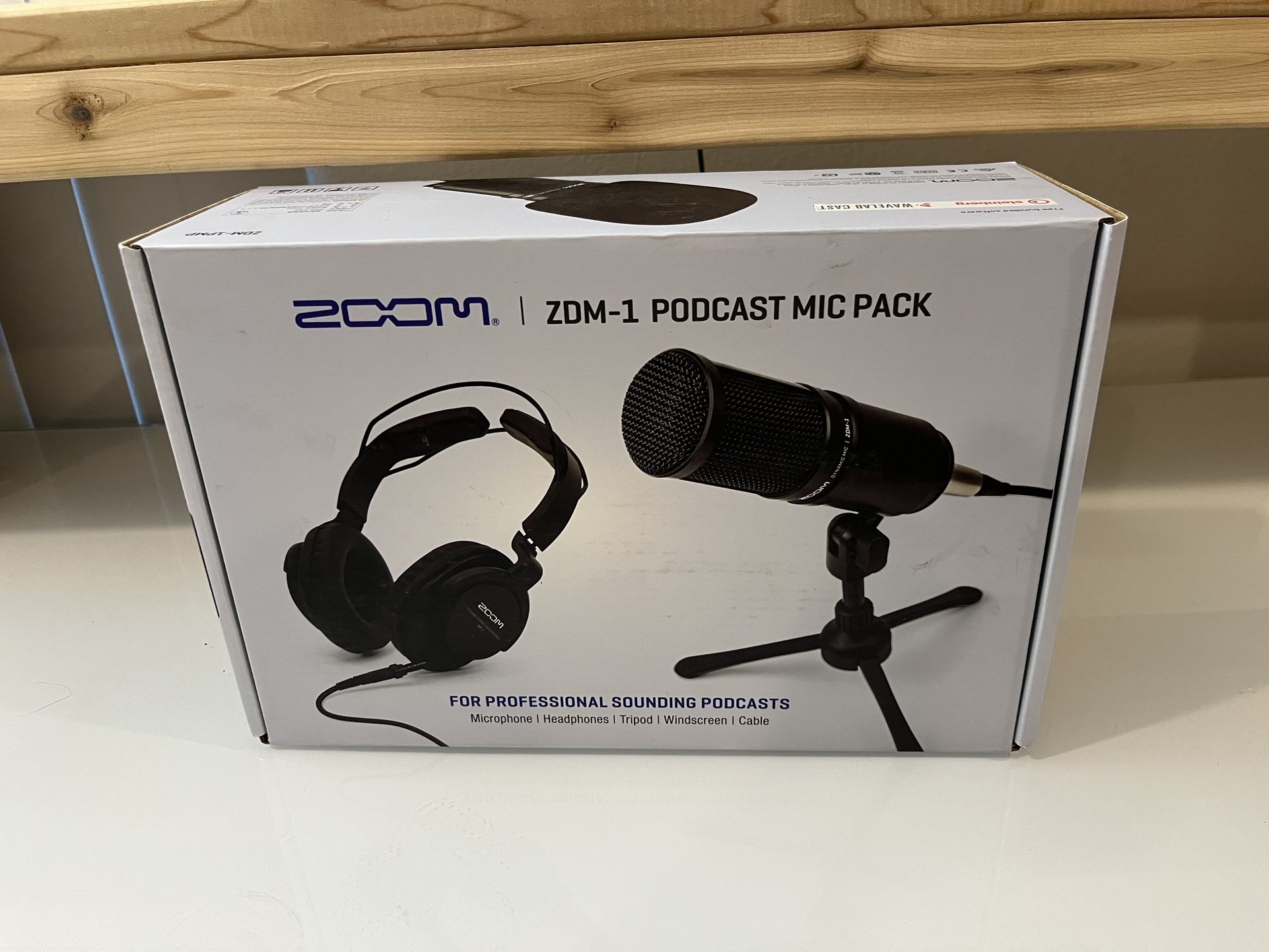 Mic And Head Phone Bundle For Podcasts