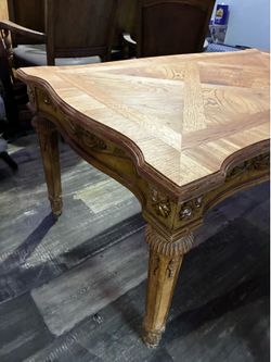 Vintage broyhill living area table