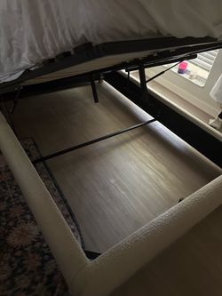 Full size bed