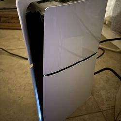 PS5 digital slim w/ controller  