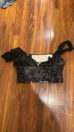 Very cropped floral Gothic crop top size large