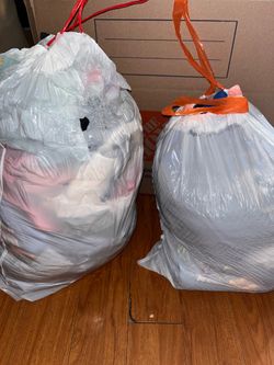 2 bags of kids clothes