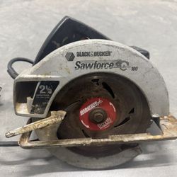 Black And Decker 7391 7-1/4" Corded Electric Circular Saw 2-1/3 HP 10 Amp Read