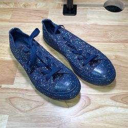 Converse Shoes. Size 3 Youth.