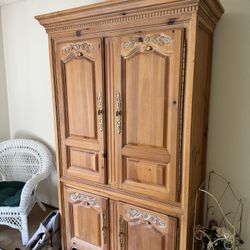Wood Cabinet 