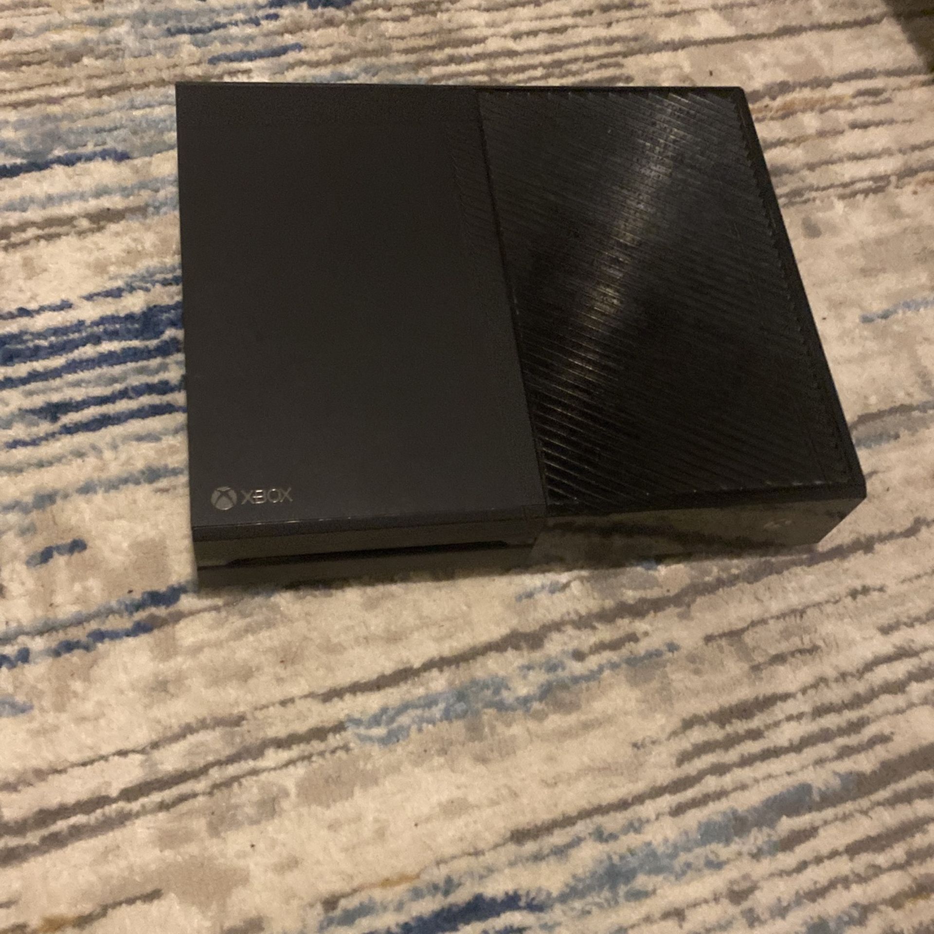 Xbox One With Games And Controller