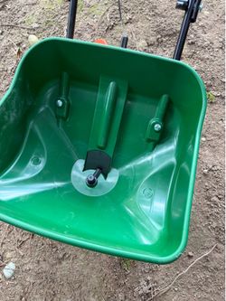 NEW - Turf Builder EdgeGuard Mini Push Broadcast Spreader