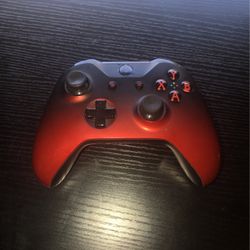 XBOX ONE “VOLCANO SHADOW” WIRELESS CONTROLLER (LOCAL PICK UP ONLY)