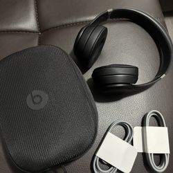 Beats Solo 4 