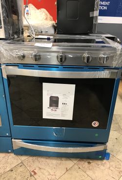 Whirlpool 6.4 cu ft Self Cleaning slide In Electric Convection Range-Stainless Steel