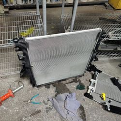 22 Nissan Frontier V6 Radiator 