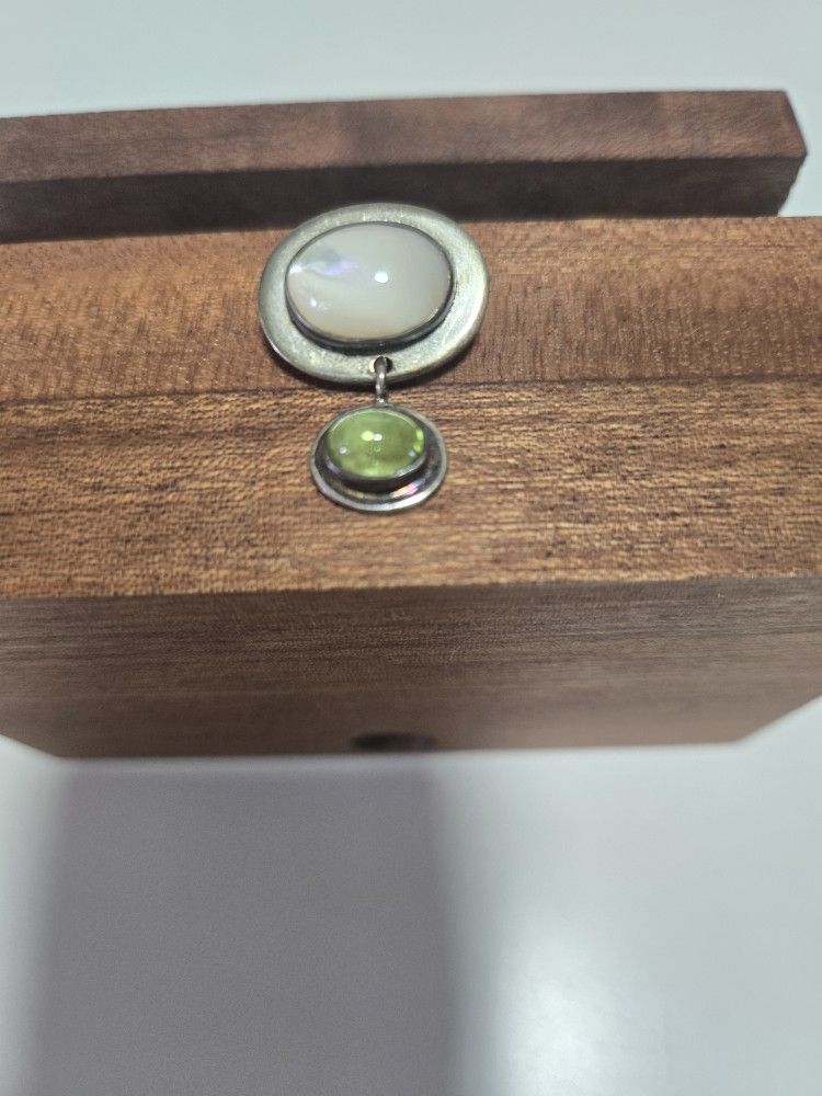 Sterling Silver Mother Of Pearl Brooch