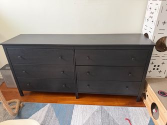 Dark brown 6 drawer dresser