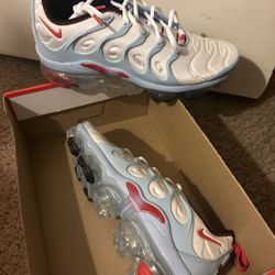 Vapormax Plus Sz 10.5 M