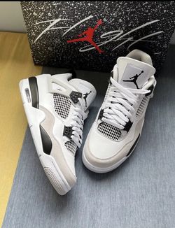 Air Jordan 4s 