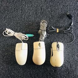 3 Vintage Mouses 2 Microsoft PS/2 Intelli One Trekker