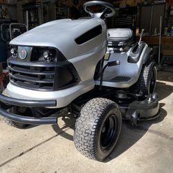 John Deere Riding Mower