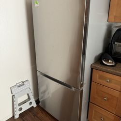 Fridge in Great Condition PICK UP ONLY