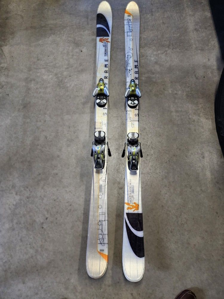 スキー 185 SALOMON 1080 + DIAMIR TITANAL II 2 スキー 185 SALOMON 1080 + DIAMIR TITANAL II 2 185 SALOMON