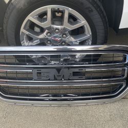GMC Yukon Grill