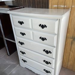 5 Drawer Dresser