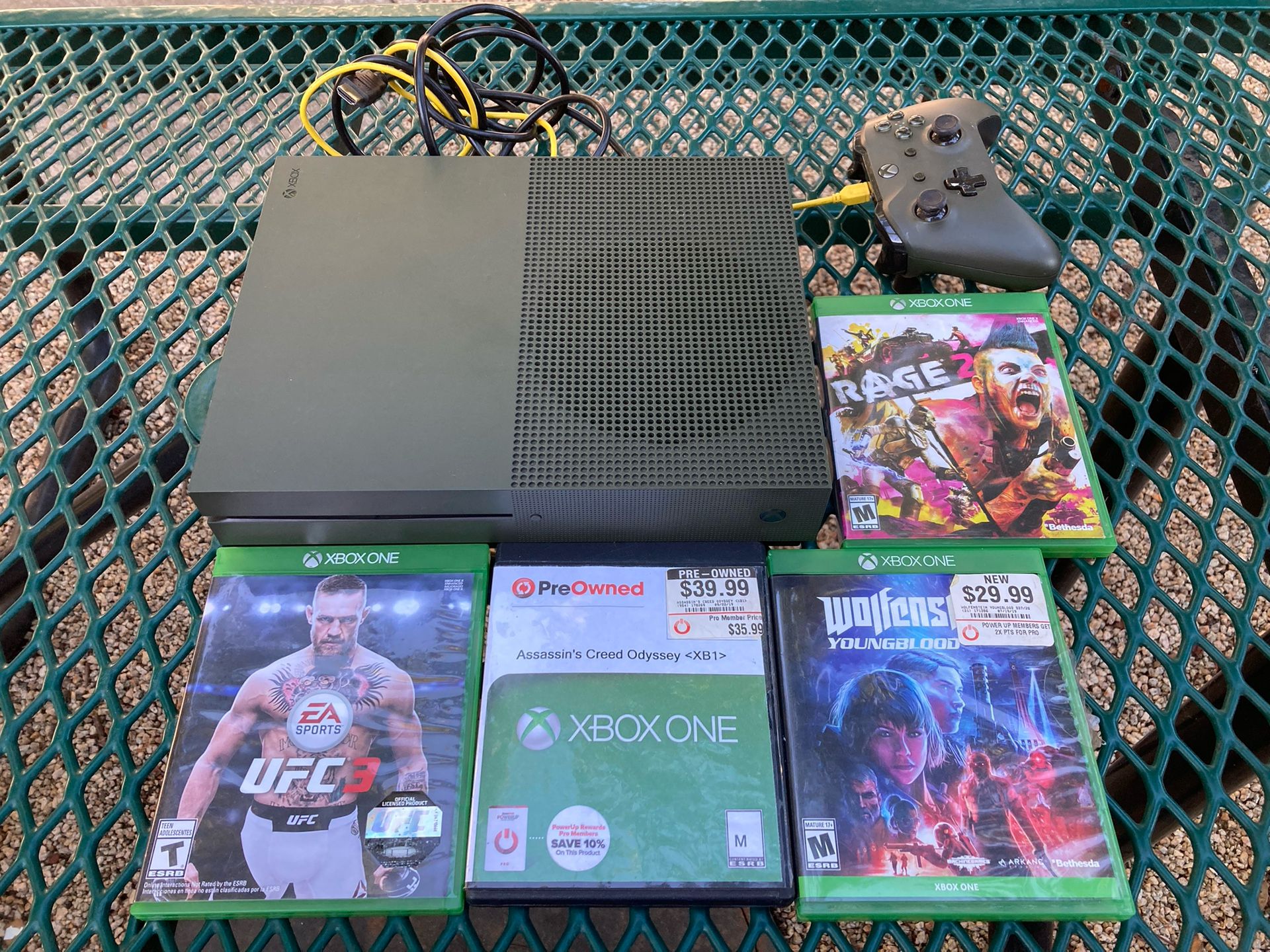 Microsoft Xbox One S