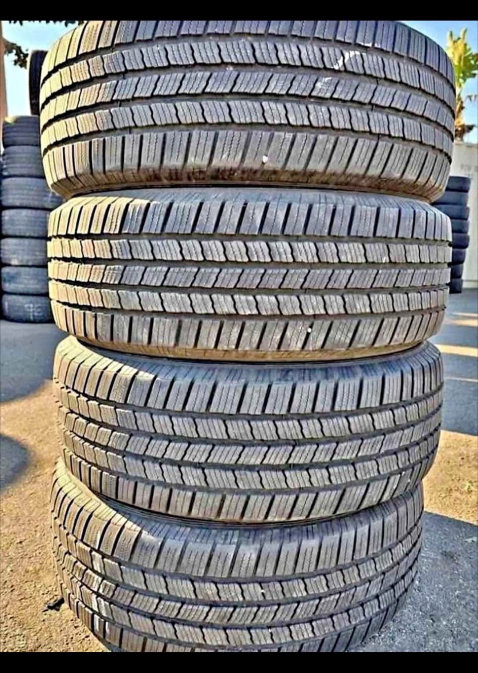 245 60 28 Michelin Tires Con 80% De Vida Las 4tires🛻🛻🚘