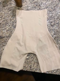 Heat Trapping Womens XXL Sweat Short Tights Shapewear