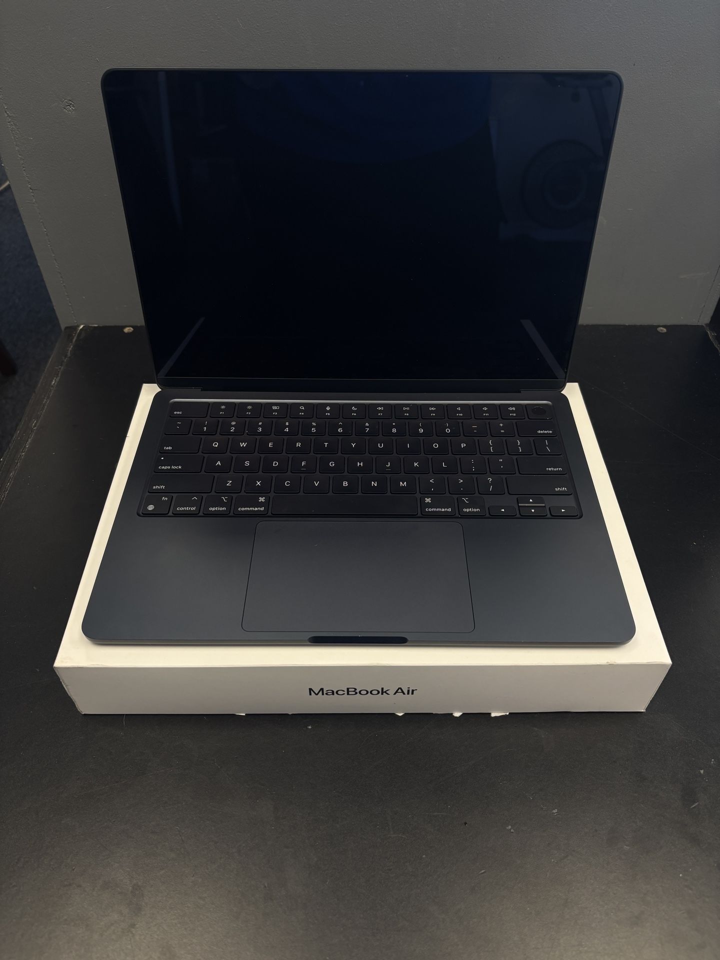 Apple MacBook Air 13” M3