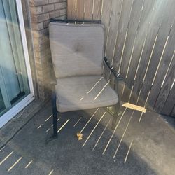 Nice Set Of Garden Treasures Chairs