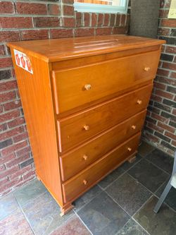 Used 4 drawer dresser