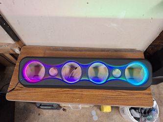 Speaker rack