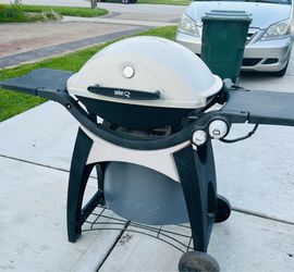 Weber propane gas grill