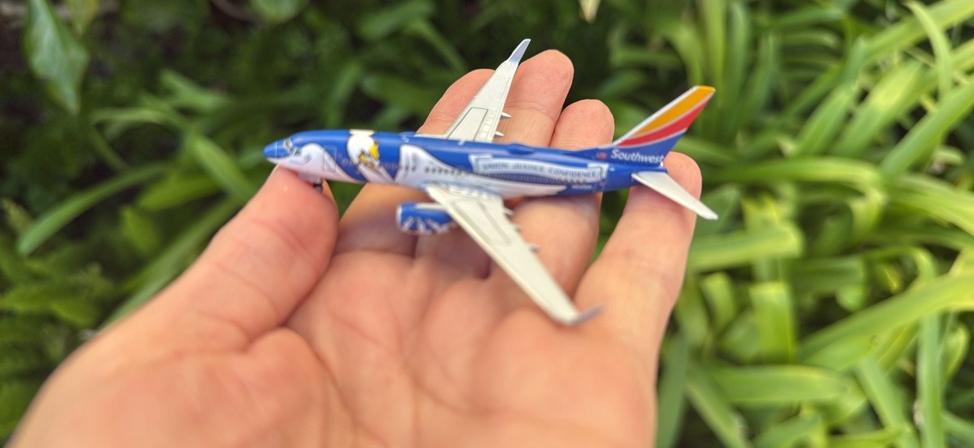 Gemini Jets 1:200 scale die-cast model of a Southwest Airlines Boeing 737-700. The model features the special "Louisiana One" livery