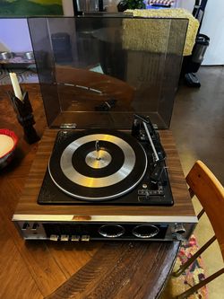 Panasonic Record Player with FM/AM