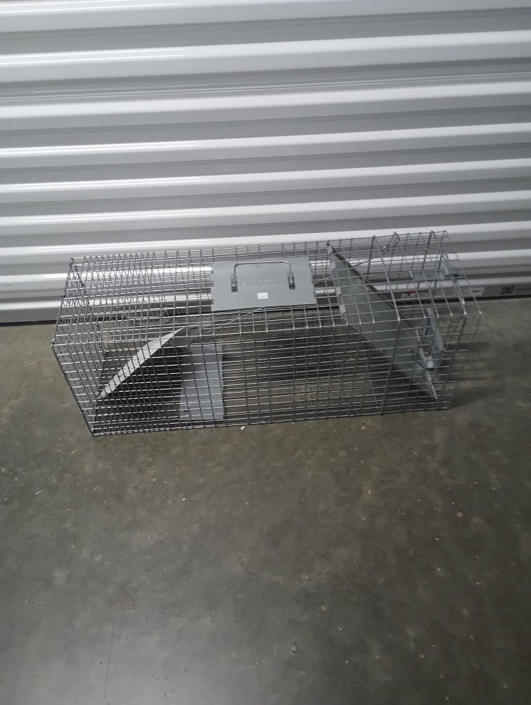 Large 1-Door Easy Set & Release Humane Live Animal Trap for Armadillos, Cats, Groundhogs, Muskrats, Nutria, Opossums, Racoons, Skunks,
