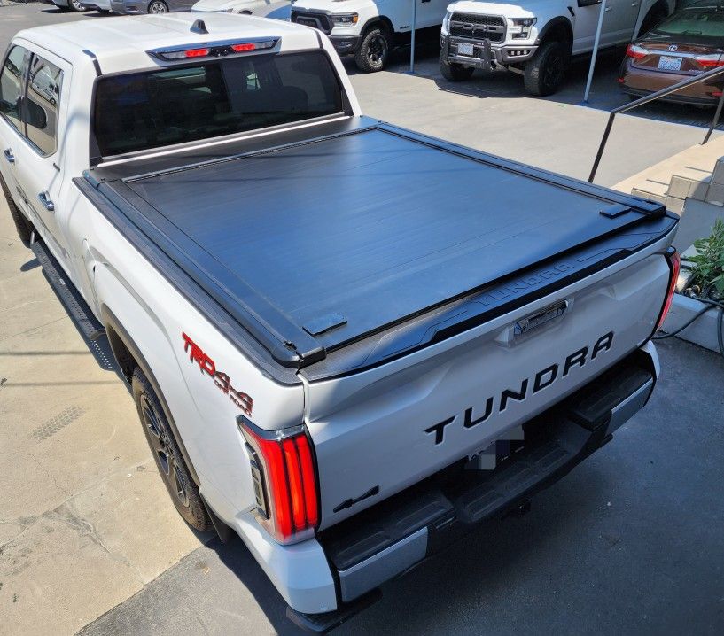 2007-2024 Toyota Tundra 6.5 ft Long Bed SyneticUSA Hard Aluminum Manual Retractable Tonneau Cover w/ T-slot Rail System 
