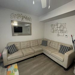 Sectional/ Couch 