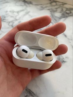 AirPods
