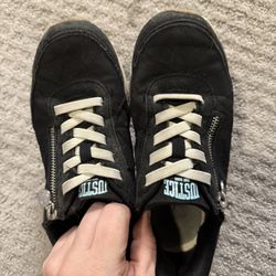 Tennis Shoes