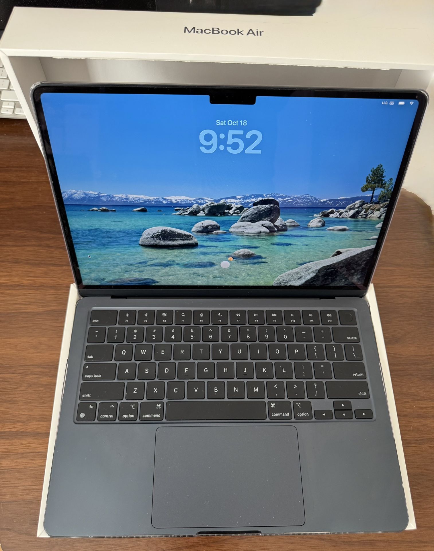 MacBook Air 13 - Midnight W/ AppleCare+