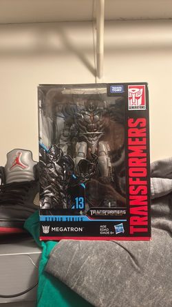 Megatron studio series