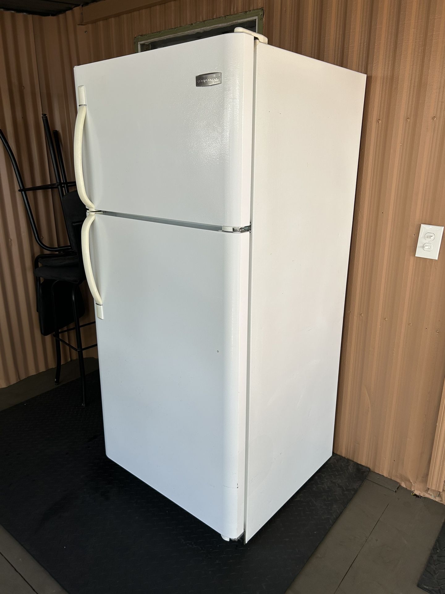 Frigidaire Refrigerator