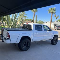285/70r17  Tires Toyota Tacoma 