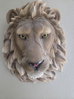 Lion Wall Decor.