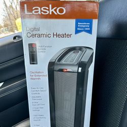 Electric Tower Oscillating Ceramic Space Heater 