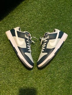 Nike dunk jungle green low green