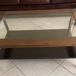 Metal/Wood Coffee Table 44 Length 28 Width 18 High