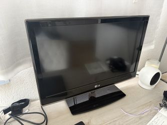 LG TV 26in
